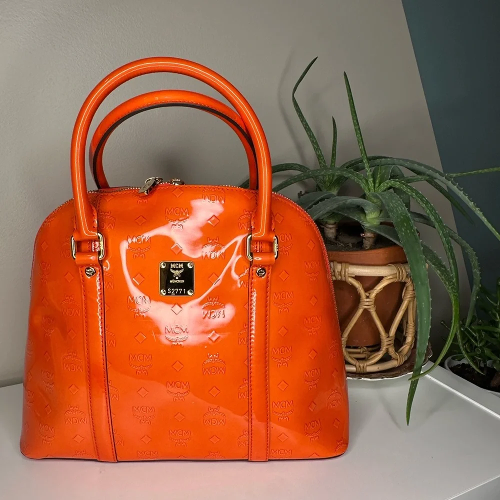 MCM Ivana Patent Leather Large Bowler Bag Orange Printed Logo Y2k Pristine - Picture 1 of 13